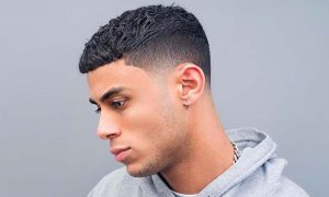 чоловіча стрижка Баз-кат (buzz cut) для кучерявого волосся