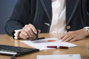 робота нотаріуса під час купівлі квартири
