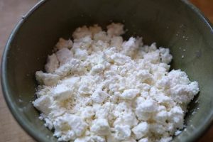 домашня бринза