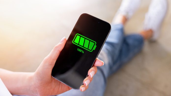 потужна батарея в смартфоні