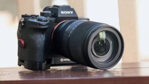 Камера Sony з об'єктивом Sigma