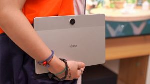Oppo Pad SE планшет який протримається без зарядки кілька днів